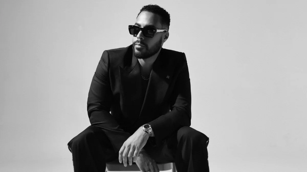Troyboi (21 and Over)